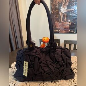 Velvet Pepper shoulder bag